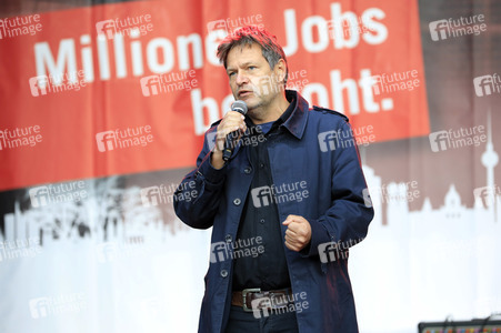 Demonstration vom Aktionsbündnis 'Alarmstufe Rot' in Berlin