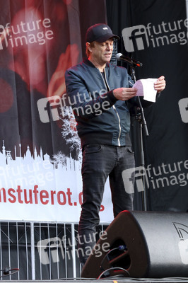 Demonstration vom Aktionsbündnis 'Alarmstufe Rot' in Berlin