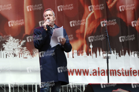 Demonstration vom Aktionsbündnis 'Alarmstufe Rot' in Berlin