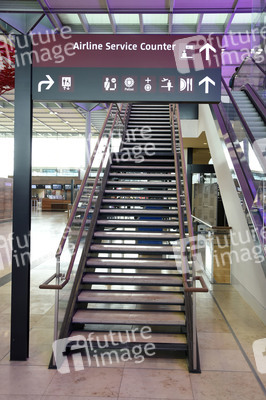 Rundgang durch den öffentlichen Bereich des Terminals 1 auf dem Flughafen Berlin Brandenburg