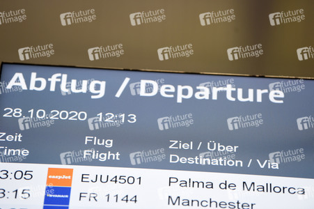 Rundgang durch den öffentlichen Bereich des Terminals 1 auf dem Flughafen Berlin Brandenburg