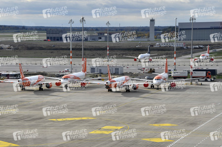 Rundgang durch den öffentlichen Bereich des Terminals 1 auf dem Flughafen Berlin Brandenburg