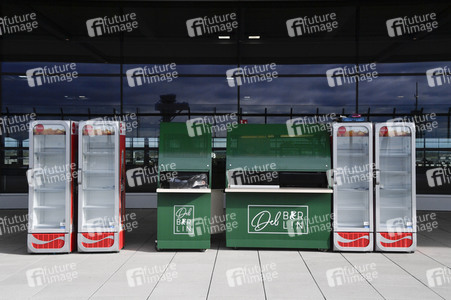 Rundgang durch den öffentlichen Bereich des Terminals 1 auf dem Flughafen Berlin Brandenburg