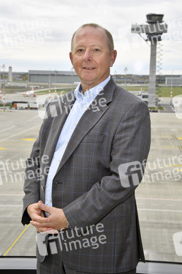 Rundgang durch den öffentlichen Bereich des Terminals 1 auf dem Flughafen Berlin Brandenburg