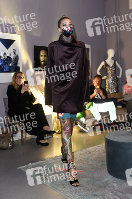 Anna von Griesheim & Anja Gockel Fashion Show Winter 20/21 in Berlin