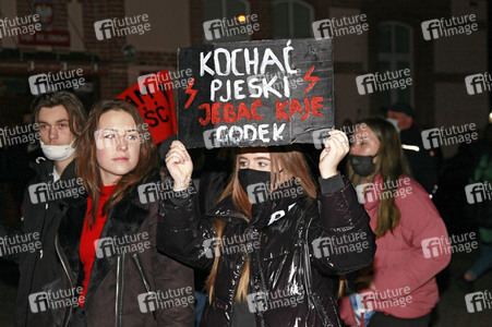 Demonstration gegen das neue Abtreibungsgesetz in Polen in Zgorzelec