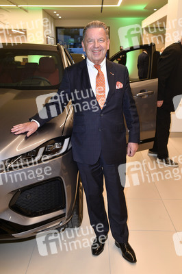 Showroom Opening und Deutschlandpremiere Jaguar F-PACE in Berlin