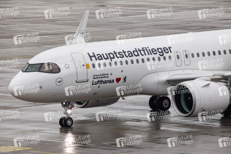 Eröffnung des Flughafens Berlin-Brandenburg in Schönefeld