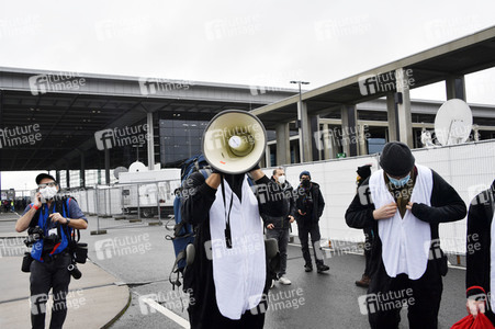 Eröffnung des Flughafens Berlin-Brandenburg in Schönefeld