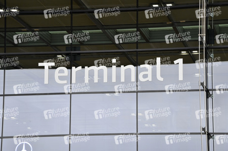 Eröffnung des Flughafens Berlin-Brandenburg in Schönefeld