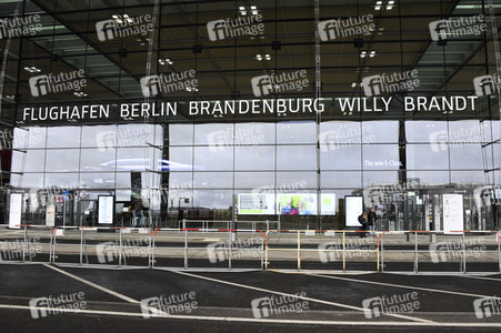 Eröffnung des Flughafens Berlin-Brandenburg in Schönefeld