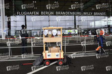 Eröffnung des Flughafens Berlin-Brandenburg in Schönefeld