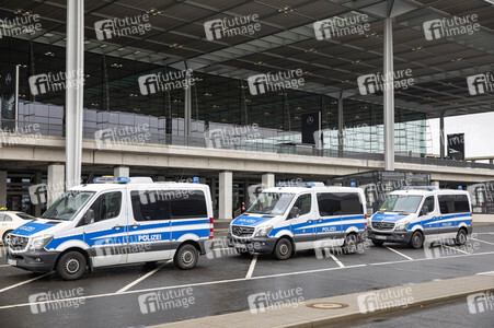 Eröffnung des Flughafens Berlin-Brandenburg in Schönefeld