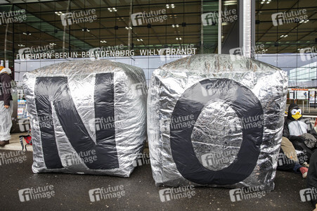 Eröffnung des Flughafens Berlin-Brandenburg in Schönefeld