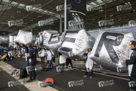 Eröffnung des Flughafens Berlin-Brandenburg in Schönefeld