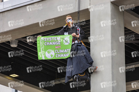 Eröffnung des Flughafens Berlin-Brandenburg in Schönefeld