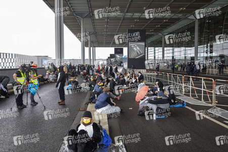 Eröffnung des Flughafens Berlin-Brandenburg in Schönefeld