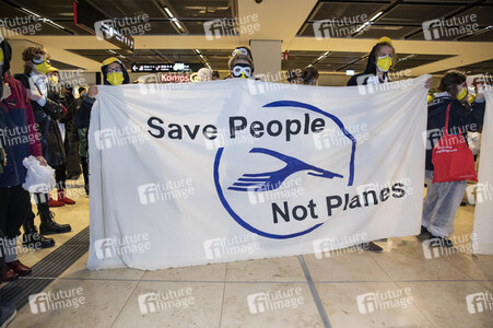 Eröffnung des Flughafens Berlin-Brandenburg in Schönefeld