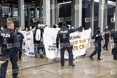 Eröffnung des Flughafens Berlin-Brandenburg in Schönefeld