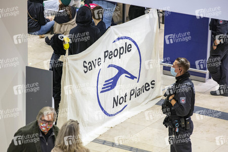 Eröffnung des Flughafens Berlin-Brandenburg in Schönefeld