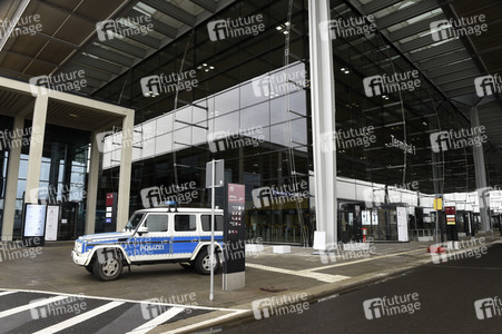 Eröffnung des Flughafens Berlin-Brandenburg in Schönefeld