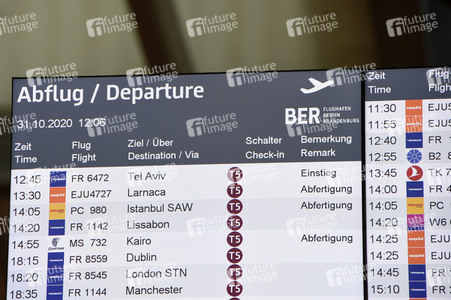 Eröffnung des Flughafens Berlin-Brandenburg in Schönefeld