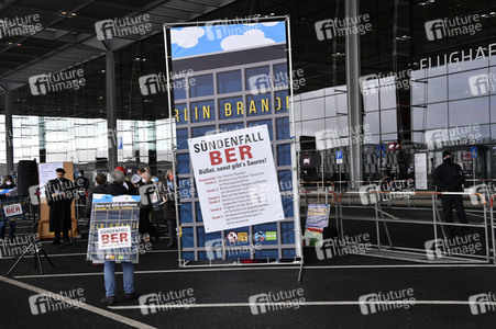 Eröffnung des Flughafens Berlin-Brandenburg in Schönefeld