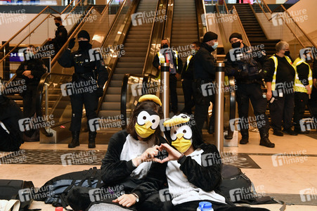 Eröffnung des Flughafens Berlin-Brandenburg in Schönefeld