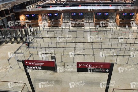 Eröffnung des Flughafens Berlin-Brandenburg in Schönefeld