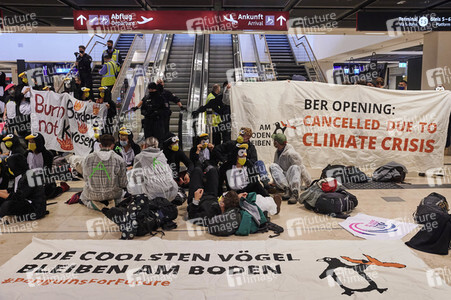 Eröffnung des Flughafens Berlin-Brandenburg in Schönefeld