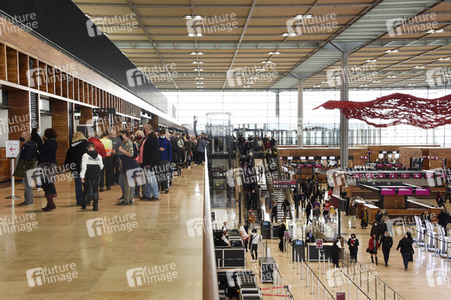 Regelbetrieb am Flughafen Berlin-Brandenburg in Schönefeld