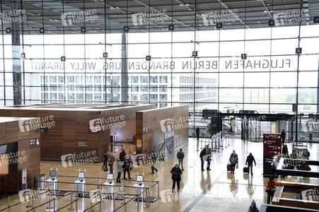 Regelbetrieb am Flughafen Berlin-Brandenburg in Schönefeld