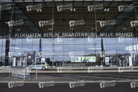 Regelbetrieb am Flughafen Berlin-Brandenburg in Schönefeld