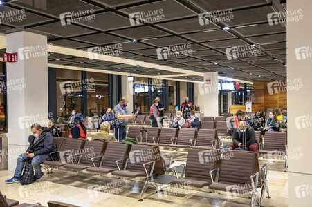 Erster kommerzieller Abflug vom Flughafen Berlin Brandenburg
