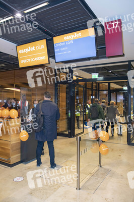 Erster kommerzieller Abflug vom Flughafen Berlin Brandenburg