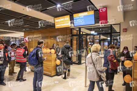 Erster kommerzieller Abflug vom Flughafen Berlin Brandenburg