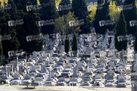 Der Friedhof La Almudena in Madrid