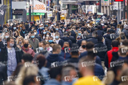 Symbolfoto Lockdown Light