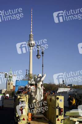 Statuen für den Schlüterhof in Berlin