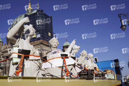 Statuen für den Schlüterhof in Berlin