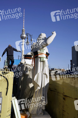 Statuen für den Schlüterhof in Berlin