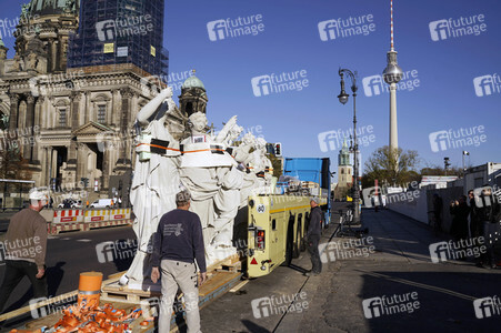 Statuen für den Schlüterhof in Berlin