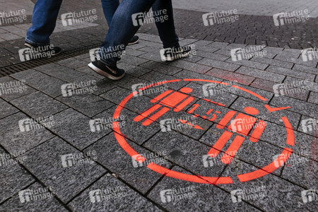 Symbolfoto Corona-Piktogramm