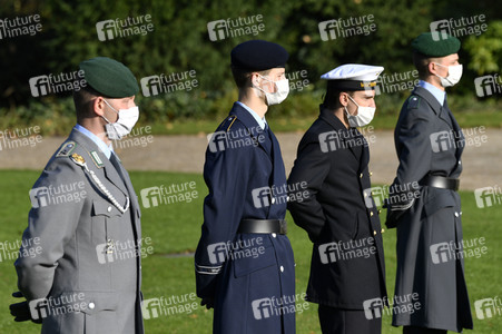 Ansprache des Bundespräsidenten zum 65. Gründungstag der Bundeswehr in Berlin