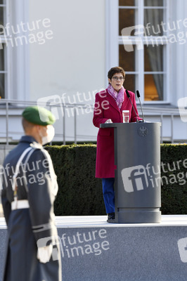 Ansprache des Bundespräsidenten zum 65. Gründungstag der Bundeswehr in Berlin