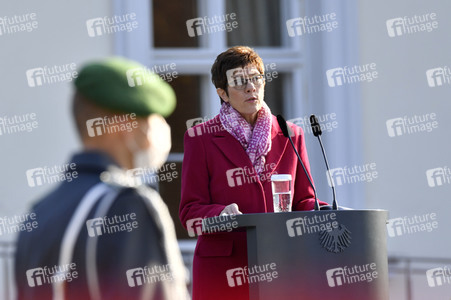 Ansprache des Bundespräsidenten zum 65. Gründungstag der Bundeswehr in Berlin
