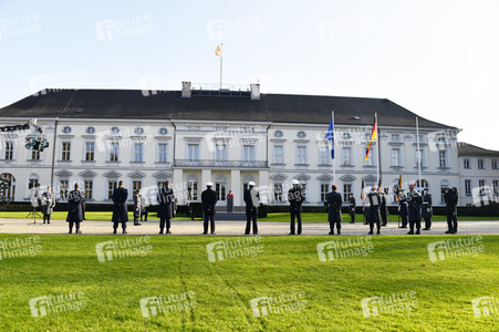 Ansprache des Bundespräsidenten zum 65. Gründungstag der Bundeswehr in Berlin