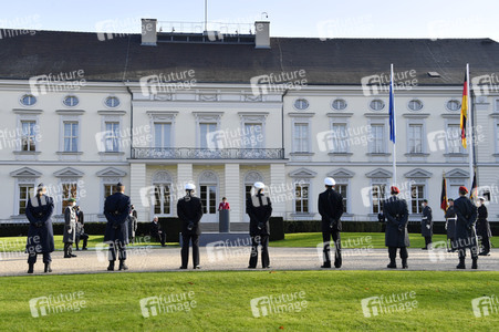 Ansprache des Bundespräsidenten zum 65. Gründungstag der Bundeswehr in Berlin
