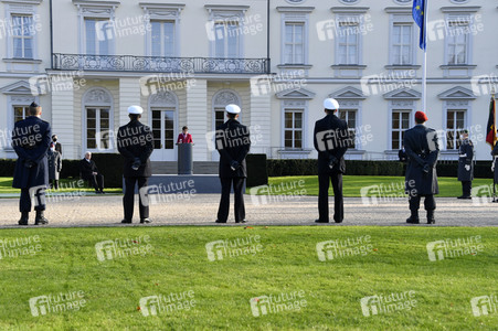 Ansprache des Bundespräsidenten zum 65. Gründungstag der Bundeswehr in Berlin