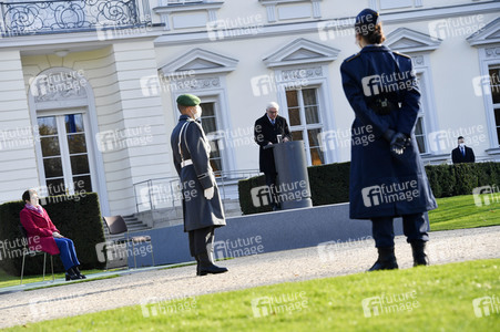Ansprache des Bundespräsidenten zum 65. Gründungstag der Bundeswehr in Berlin
